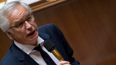 François Rebsamen veut arriver à moins de 3 millions de chômeurs d'ici trois ans.