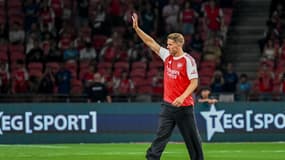Viktor Gyökeres présenté comme nouveau joueur d'Arsenal, le 27 juillet 2025 à Singapour