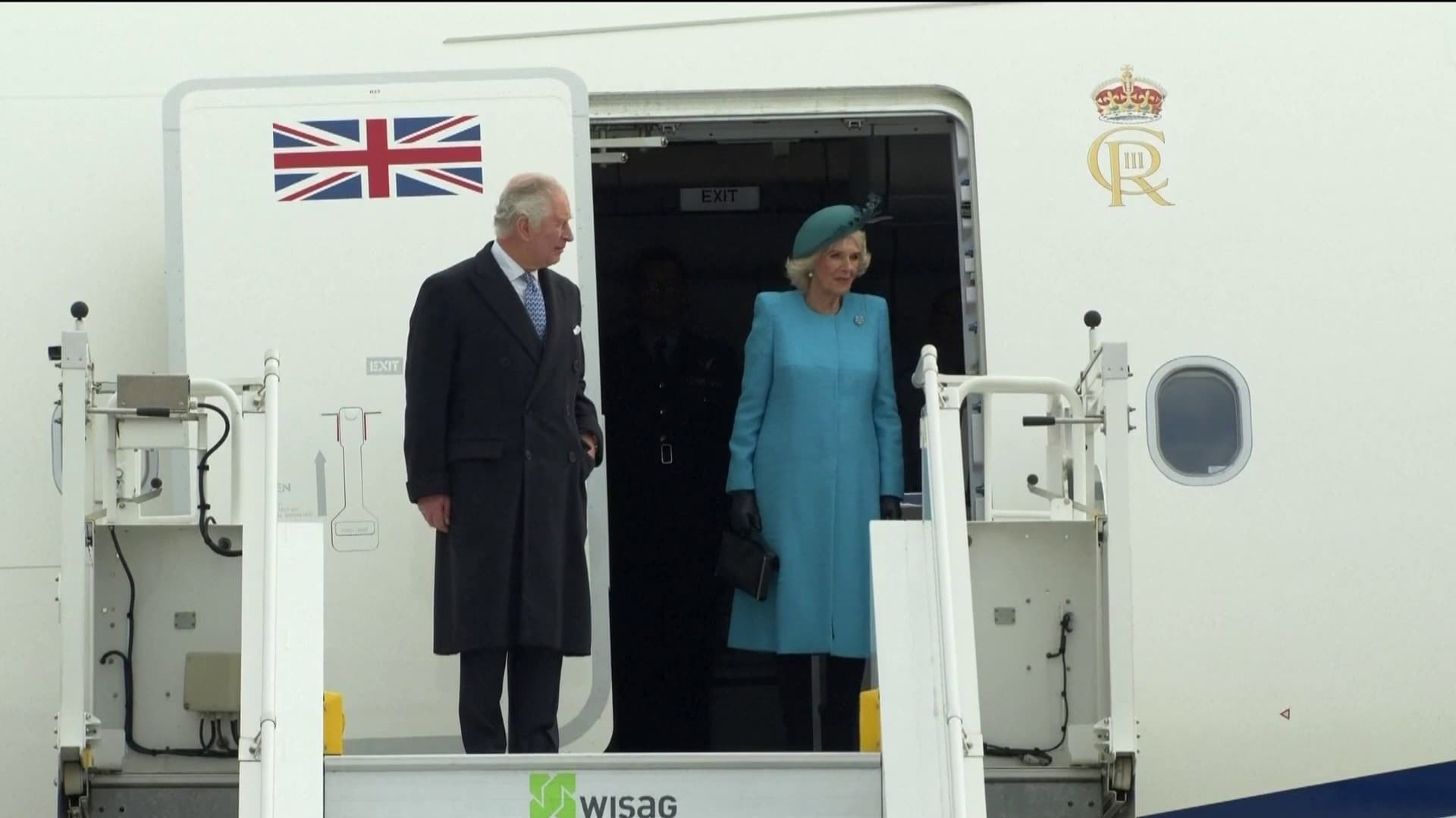 Charles et Camilla à leur arrivée à Berlin ce mercredi Charles et Camilla à leur arrivée à Berlin ce mercredi