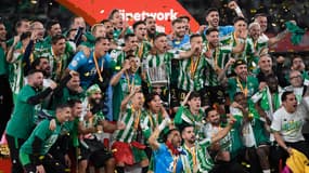 La joie des joueurs du Betis, vainqueurs de la Coupe du Roi