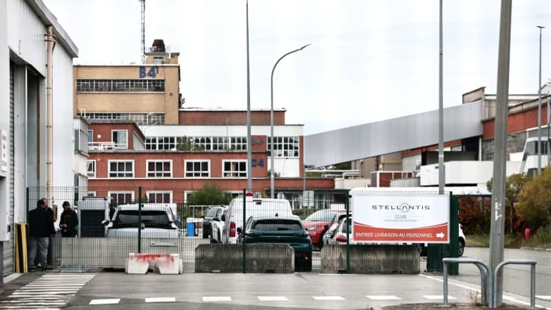 "L'usine ne fermera pas": Stellantis s'engage "à assurer un avenir industriel" au site de Poissy et écarte tout plan social