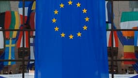 n tiers des citoyens de l'Union européenne doutent de la qualité des services rendus par l'administration communautaire, selon un sondage publié jeudi à Strasbourg par Nikiforos Diamandouros, le médiateur européen.Ils sont 42% à penser qu'elle manque de t