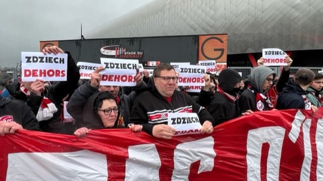 La colère des supporters valenciennois, le 1er avril 2023. La colère des supporters valenciennois, le 1er avril 2023.