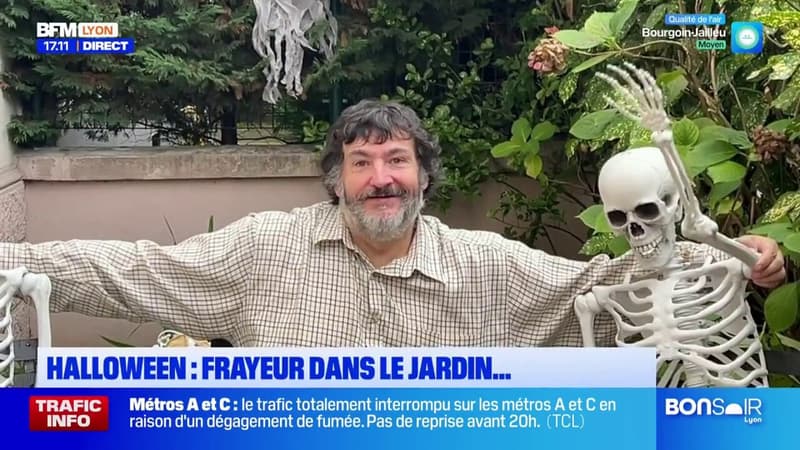 Halloween: un Lyonnais décore son jardin chaque année