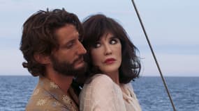 Pierre Niney et Isabelle Adjani dans "Mascarade de Nicolas Bedos