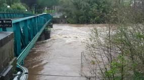 Pyrénées-Atlantiques : inondations à Cambo-les-Bains_2 - Témoins BFMTV