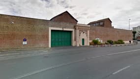 La maison d'arrêt d'Amiens d'où se sont évadés trois détenus, dans la nuit de mardi à mercredi.
