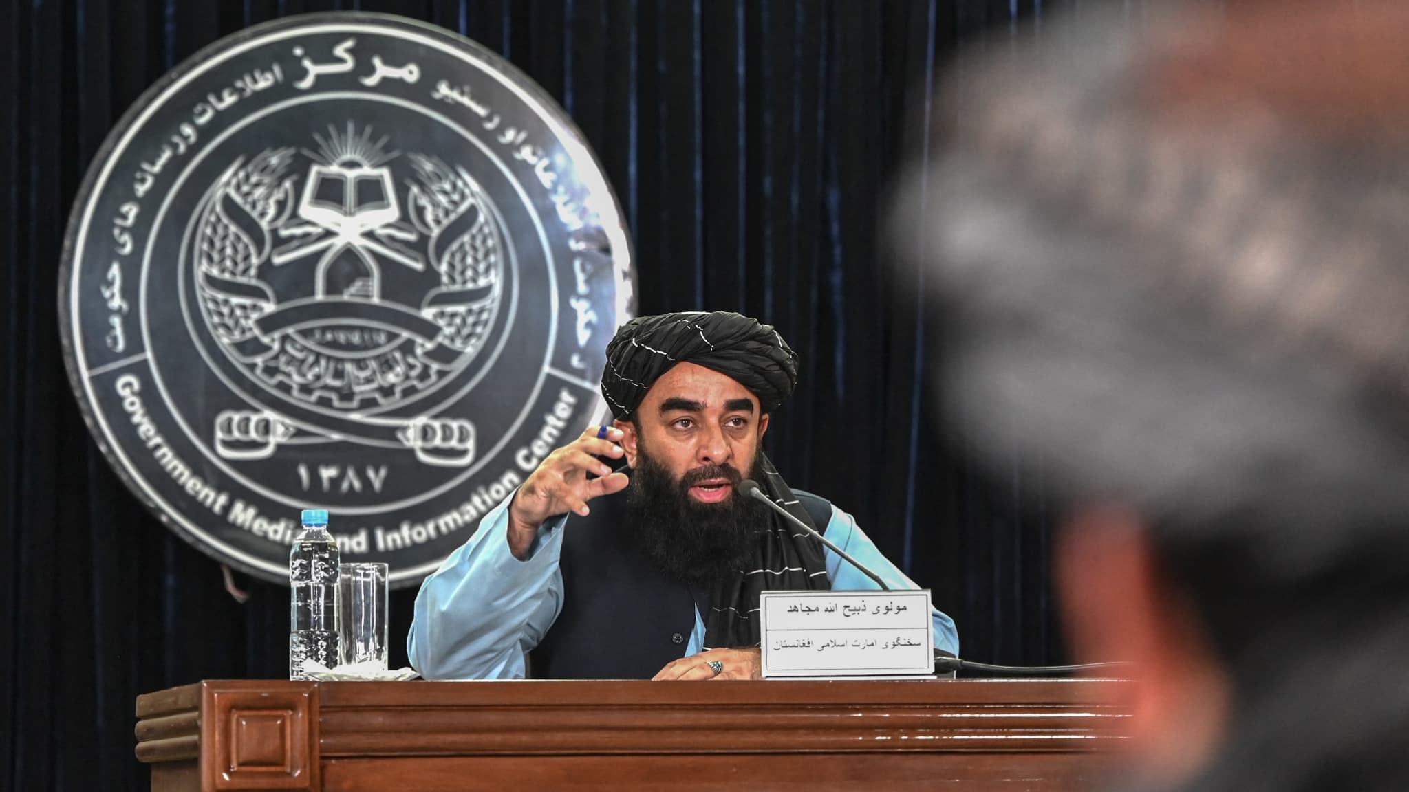 Le porte-parole du gouvernement taliban, Zabihullah Mujahid, s'exprime lors d'une conférence de presse à Kaboul le 12 octobre 2025. Le porte-parole du gouvernement taliban, Zabihullah Mujahid, s'exprime lors d'une conférence de presse à Kaboul le 12 octobre 2025.