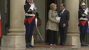 Hillary Clinton en promo à l'Elysée - 08/07