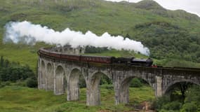Le Jacobite Steam Train sur le viaduc de Glenfinnan, en Ecosse. (Photo d'illustration)