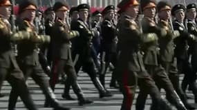 A quelques heures de l'ouverture des JO d'hiver en Corée du Sud, la Corée du Nord s'offre un gigantesque défilé mlitaire
