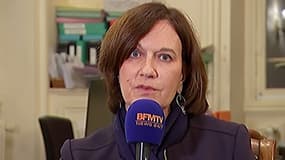 Laurence Rossignol, ministre de la Famille, de l'Enfance et des Droits des femmes, sur BFMTV depuis la mairie du IIIe à Paris le 3 mars 2016.