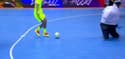 David Luiz joue au futsal au Koweït avec ses sosies capillaires