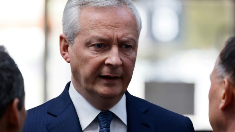 Bruno Le Maire lors du salon Eurosatory à Paris-Nord Villepinte en Seine-Saint-Denis, le 13 juin 2022