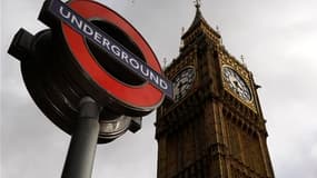 Le risque d'attentats au Royaume-Uni est considéré par les autorités britanniques comme "fort probable" et il faut y faire preuve "d'une extrême vigilance" dans les lieux fréquentés, dit le ministère français des Affaires étrangères sur son site internet.