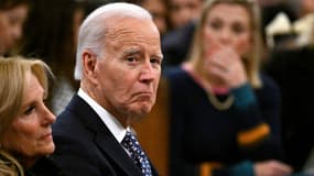  Joe Biden (et la Première dame Jill Biden lors de la prière interconfessionnelle avec les familles touchées par l'attaque à la Nouvelle-Orléans, à la cathédrale-basilique de Saint Louis.