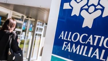 La réforme des APL, votée dans la loi de finances pour 2019, était prévue pour août 2019 mais avait déjà été reportée de six mois.