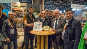 Des agriculteurs récompensés au Salon de l'agriculture, en présence de Renaud Muselier et Jean-Marie Bernard.