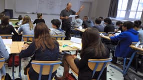 La réserve citoyenne est composée de citoyens lambda voulant remettre le civisme au coeur de l'école
