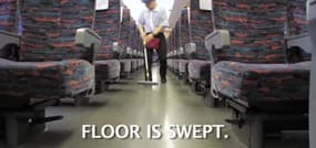 La spectaculaire méthode japonaise pour nettoyer un TGV en 7 minutes