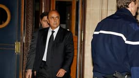 La cour d'appel de Paris a rejeté la demande de mise en liberté de Pierre Falcone, principal acteur du dossier des ventes d'armes à l'Angola. L'homme d'affaire a été condamné en première instance à six ans de prison ferme pour commerce illicite d'armes no