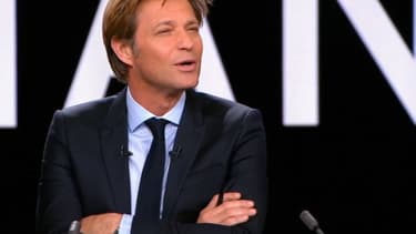 Laurent Delahousse a été surpris l'allusion de Michel Denisot à sa compagne Alice Taglioni