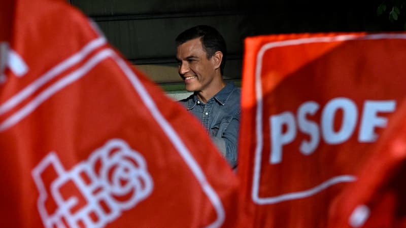 Élections en Espagne: Pedro Sanchez estime que la droite et l'extrême droite 