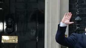 Le nouveau ministre des Affaires étrangères britannique, Boris Johnson, quittant le 10 Downing Street après sa nomination mercredi.
