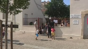 Les élèves des deux écoles, à Agen, doivent "badger" trois fois par jours.