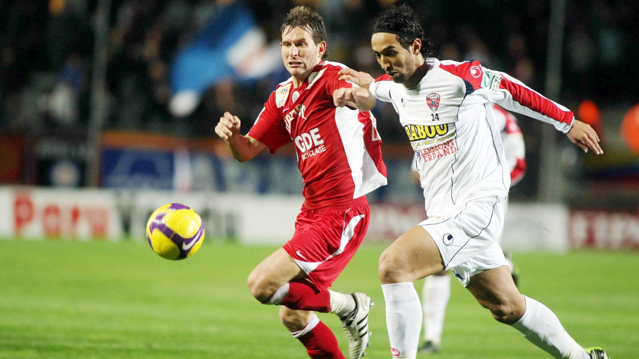 Mehdi Benatia le 03/04/2009 avec Clermont Mehdi Benatia le 03/04/2009 avec Clermont
