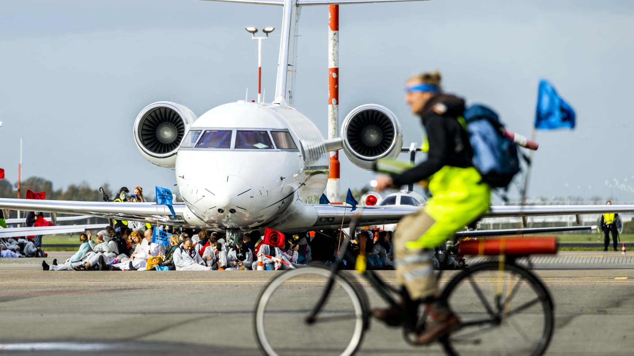 Milieuactivisten hebben voorkomen dat privéjets opstijgen vanaf Amsterdam Airport