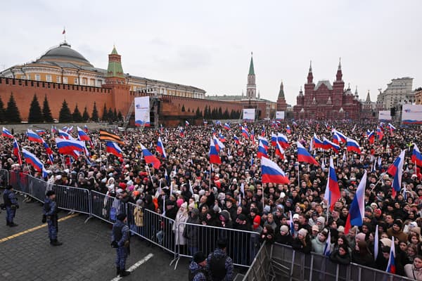 Des Russes rassemblés sur la place Rouge pour un concert patriotique, le 18 mars 2024