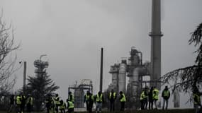 Des gilets jaunes protestent aux abords de la raffinerie de Feyzin le 28 décembre 2019 (photo d'illustration) 