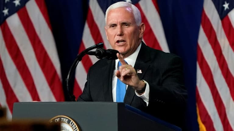 Le vice-président Mike Pence s'exprime depuis la convetion républicaine à Charlotte, en Caroline du Nord, le 24 août 2020