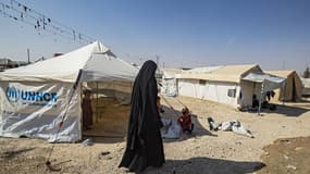 Une femme dans le camp d'Al-Hol, au nord-est de la Syrie,  le 17 octobre 2019.