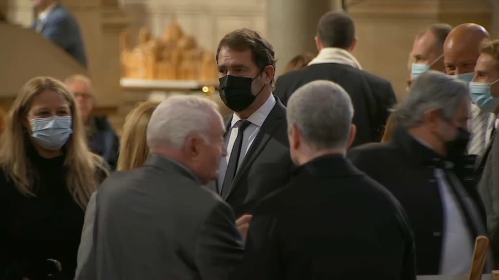Christophe Castaner, ancien ministre de l'Intérieur, est présent aux obsèques de Bernard Tapie. Christophe Castaner, ancien ministre de l'Intérieur, est présent aux obsèques de Bernard Tapie.