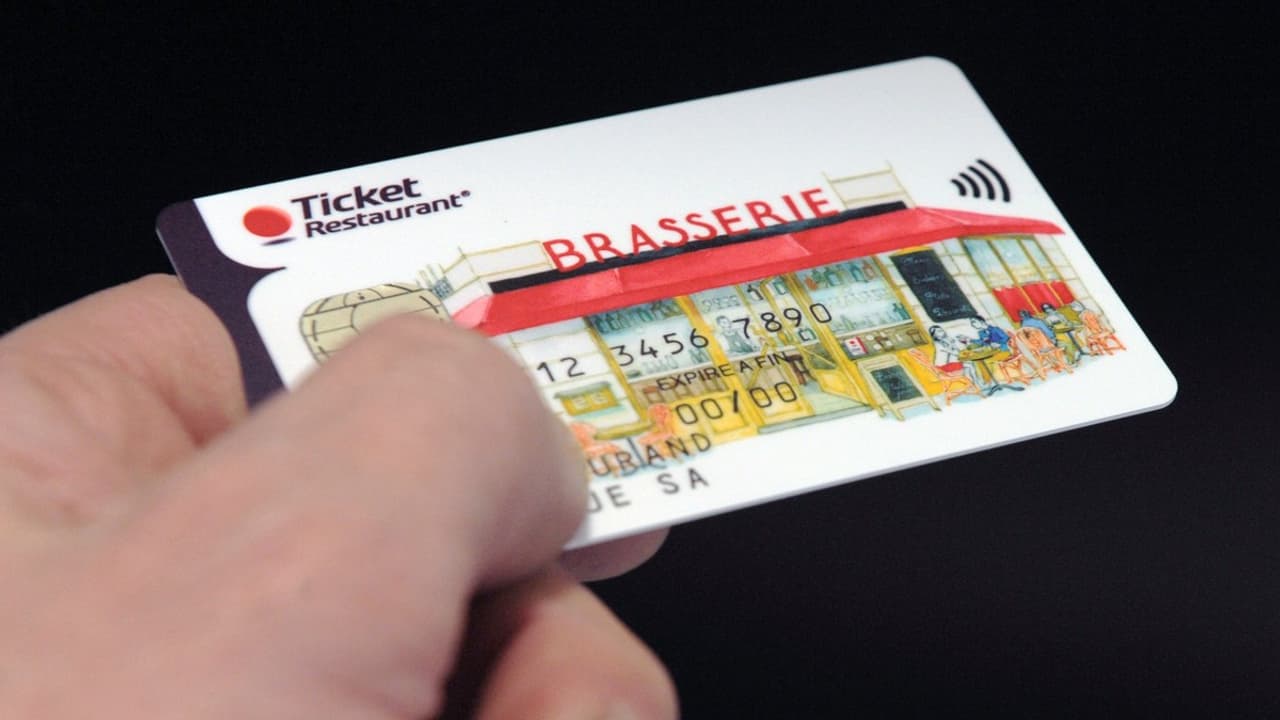 Le ticket restaurant version papier condamné à disparaître en 2022