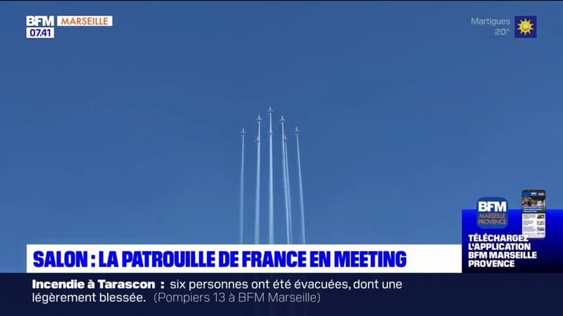 Salon-de-Provence: la patrouille de France en parade