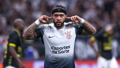 Memphis Depay célèbre son but lors de Corinthians-San Bernardo (2-0, championnat paulista), le 9 février 2025
