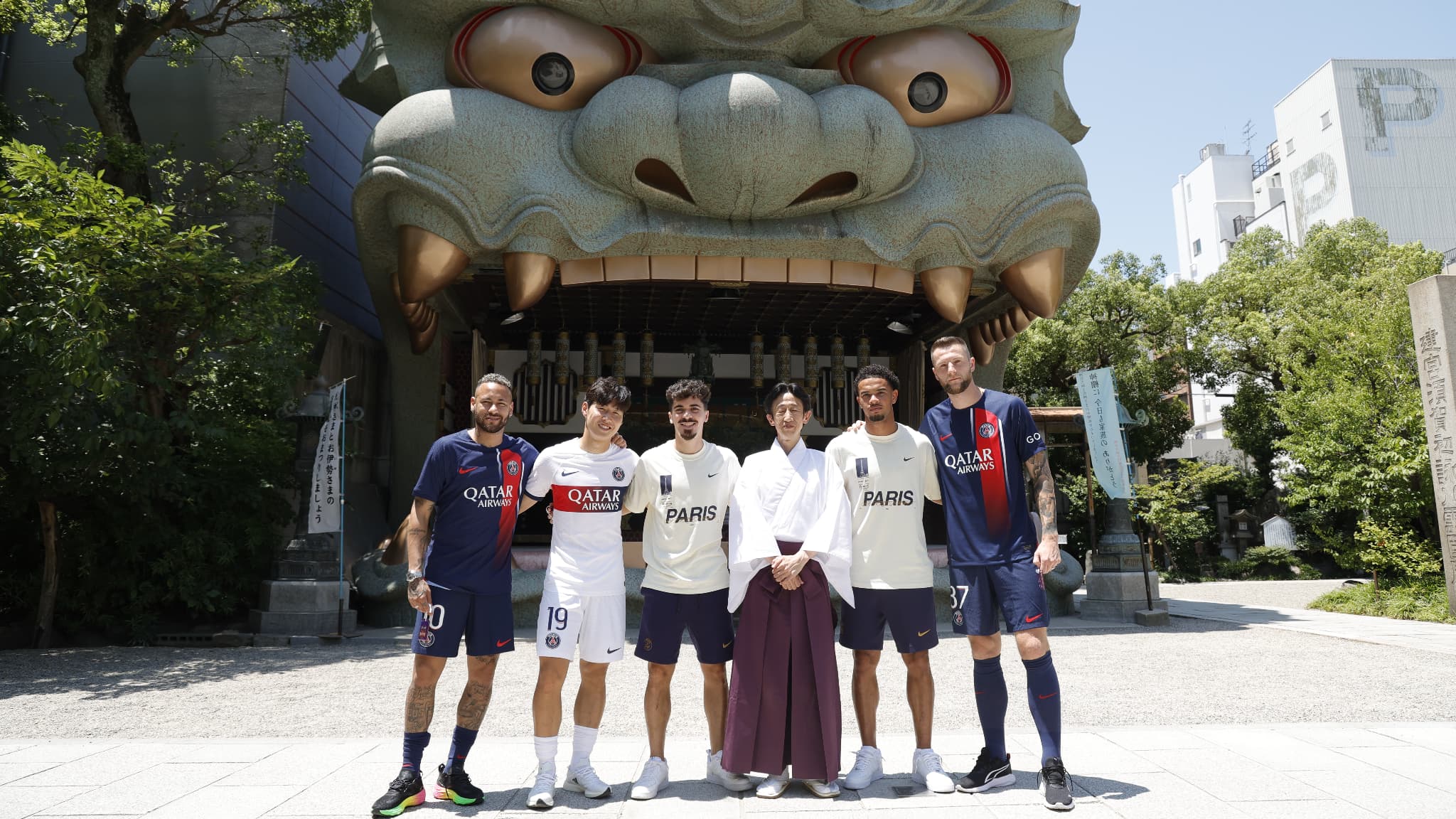 Les stars du PSG prennent la pose au Japon, le 24 juillet 2023