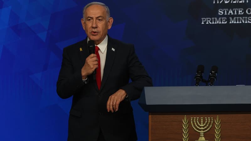 Le Premier ministre israélien Benjamin Netanyahu donne une conférence de presse à Jérusalem le 21 mai 2025.