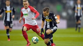 Philipp Max (en blanc)