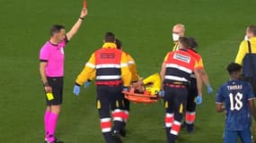 Etienne Capoue expulsé sur la civière
