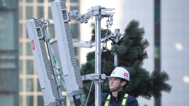 Des stations de base 5G de Huawei.