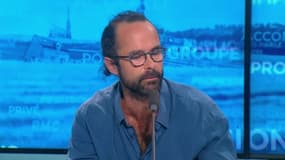 Sur RMC, Cédric Herrou s'explique sur son doigt d'honneur à Cannes