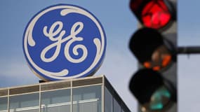General Electric prévoit de supprimer 200 postes d'ingénieurs et de cadres dans son activité de turbines à gaz en France, selon une source syndicale. /Photo prise le 29 mai 2012/REUTERS/David W Cerny