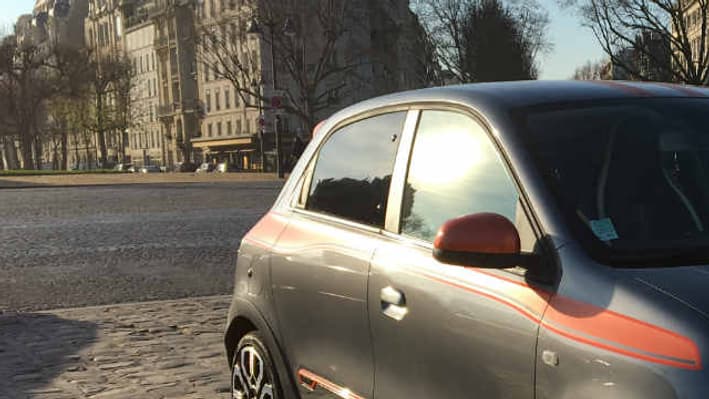 Avec 110 chevaux sous le capot, la Twingo GT est aujourd'hui la Twingo la plus puissante de la gamme. Avec 110 chevaux sous le capot, la Twingo GT est aujourd'hui la Twingo la plus puissante de la gamme.