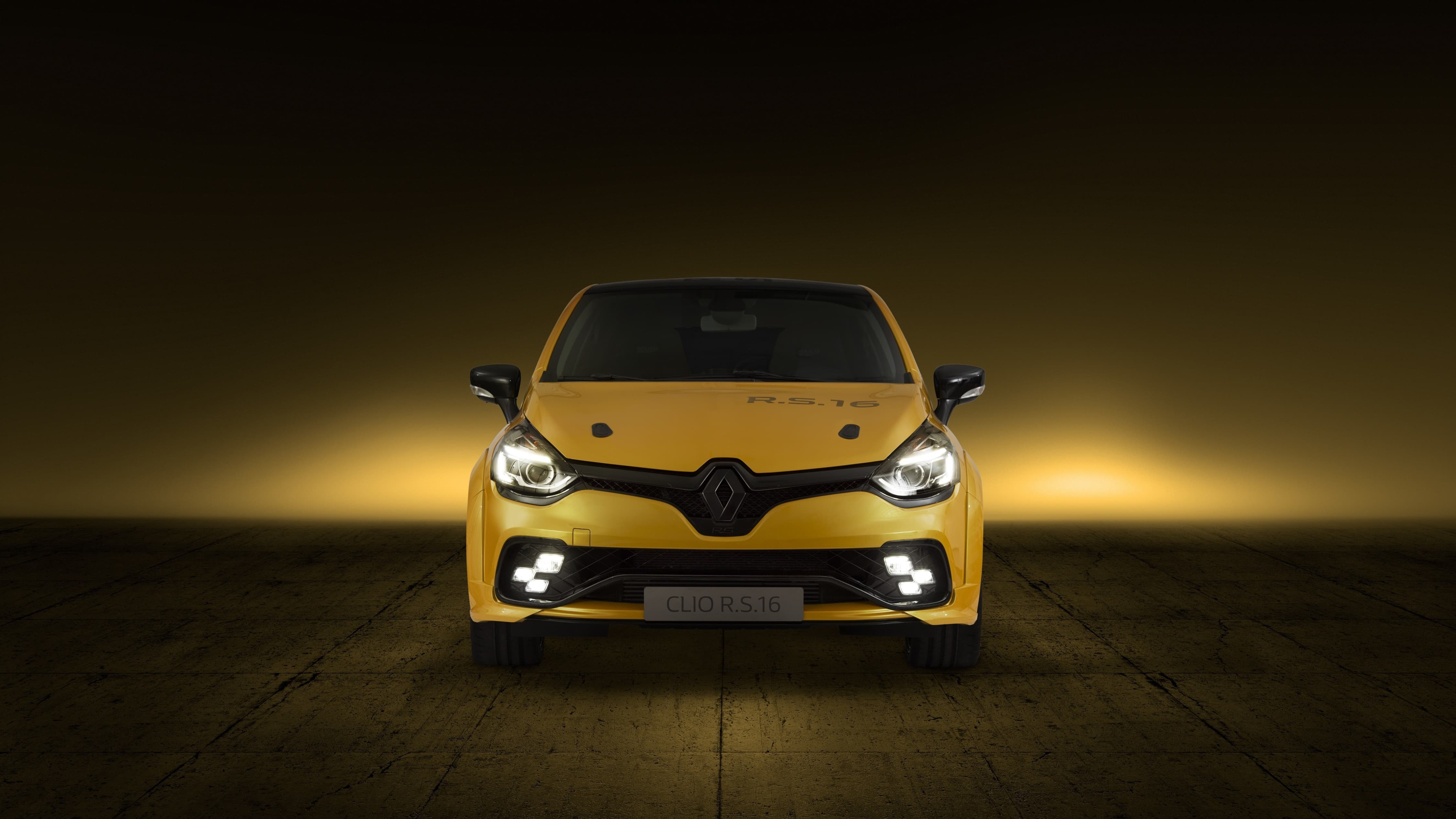Renault promet des performances décoiffantes pour la Clio R.S. 16