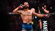 Benoît Saint-Denis célébrant sa victoire sur Gabriel Miranda à l'UFC Paris en septembre 2022.