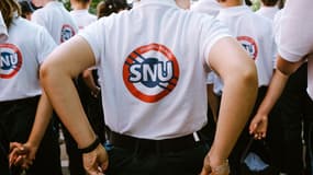 Des jeunes participant au SNU lors du défilé militaire du 14-Juillet 2024.
